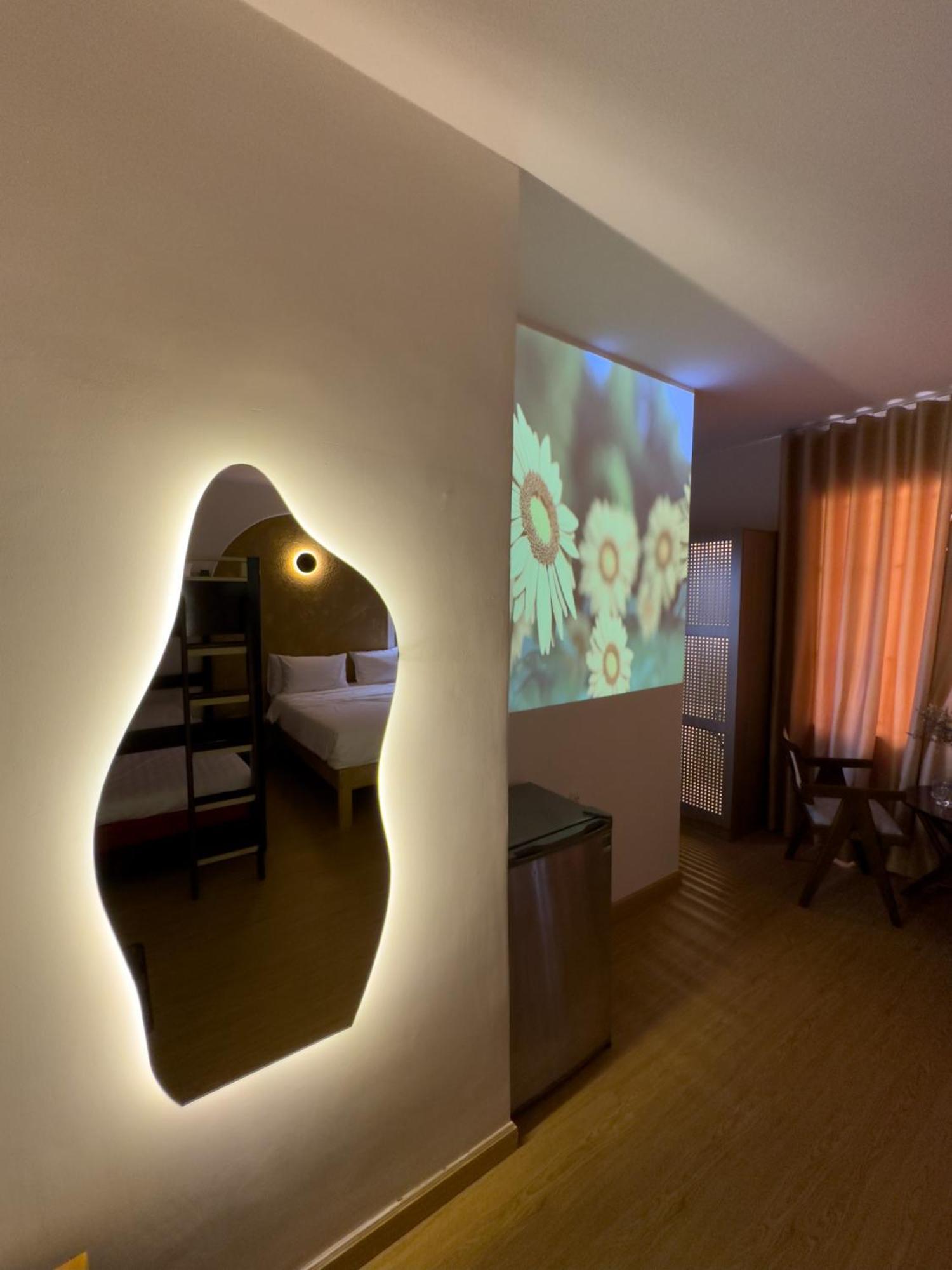 Airie Living Khách sạn TP. Hồ Chí Minh