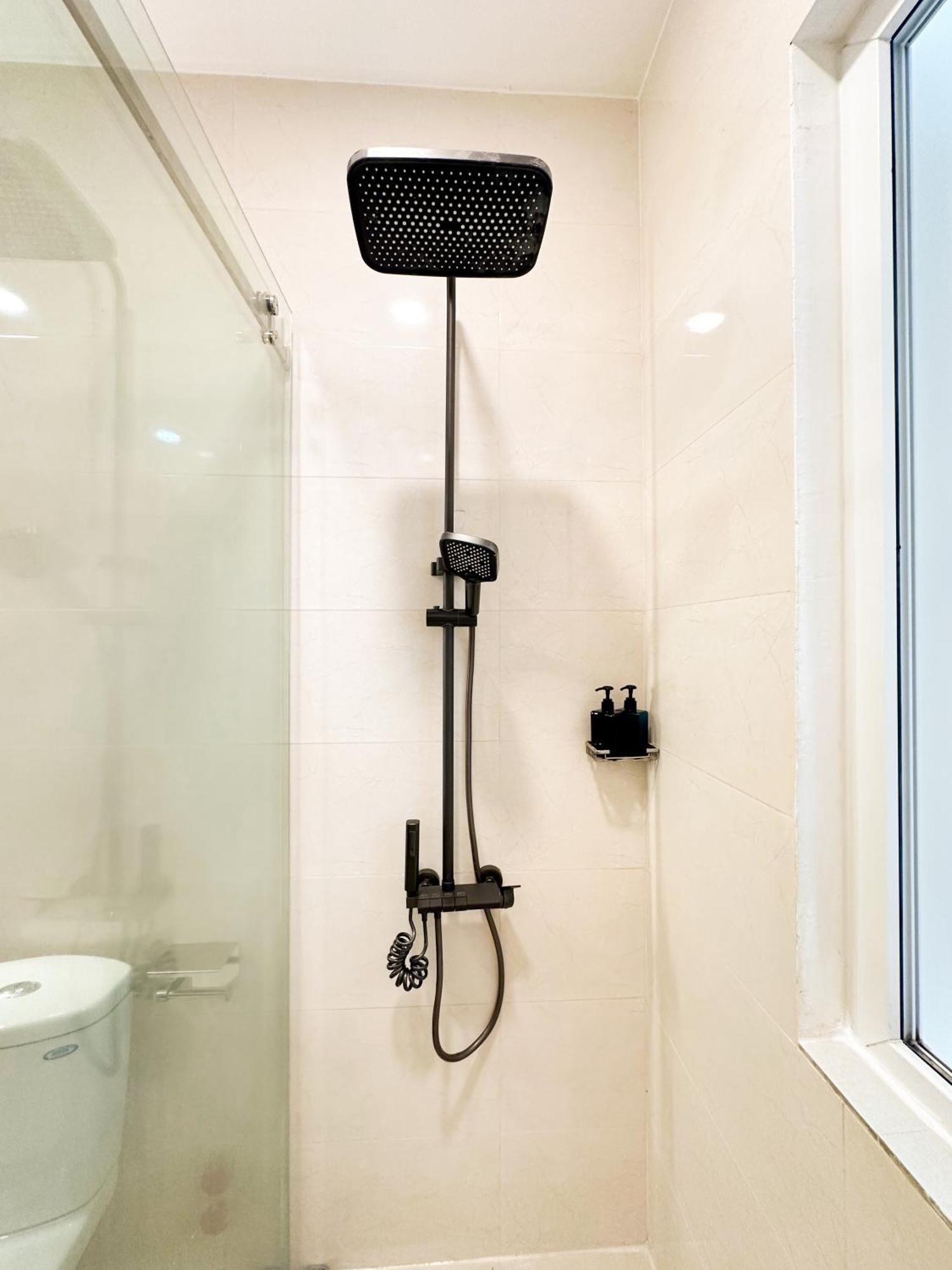 Airie Living Khách sạn 3*